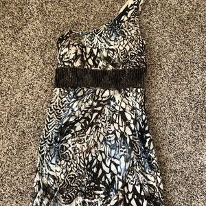 Patterned one shoulder sleeveless mini dress